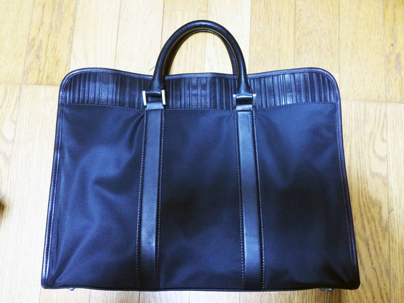 Paul Smith SIGNATURE RANGE BRIEF CASE  全体