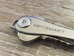 【レビュー】薄くてスマート！鍵をきれいにまとめられる「KeySmart」を購入してみた