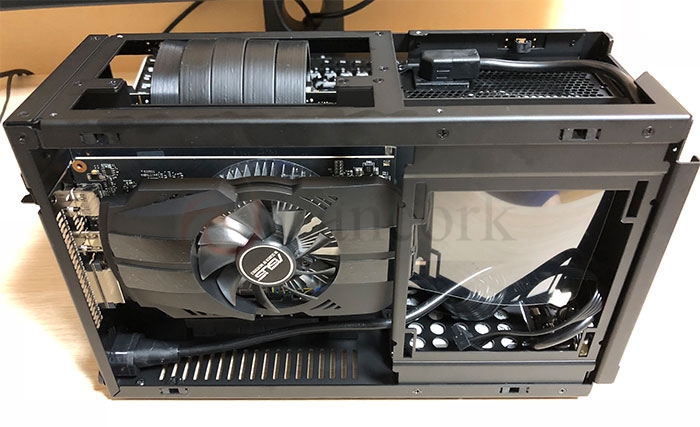 DAN Cases A4-SFX GPU側組み終わり