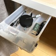 イセトー 引き出しタイプトレー テンダー 机に取り付け後トレーを引き出したところ