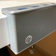 ORICO クリップ式アルミ 4 ポート USB ハブ 取り付けできた