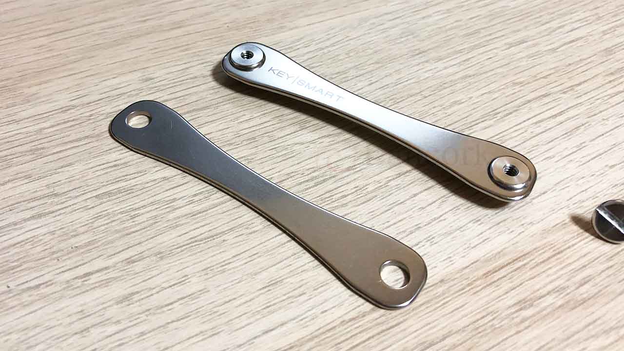 ピカールで磨き終わったピカピカのKeySmart