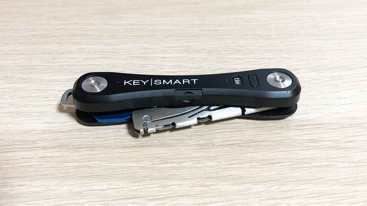 KeySmartのオプション FOLDING KNIFE（折りたたみナイフ）しまったところ前面