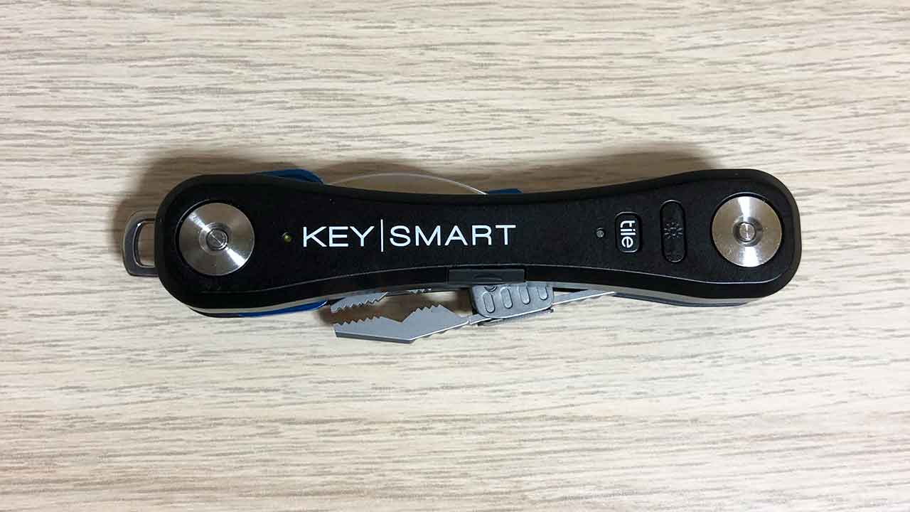 KeySmartのオプション PLIERS（プライヤー）しまったところ