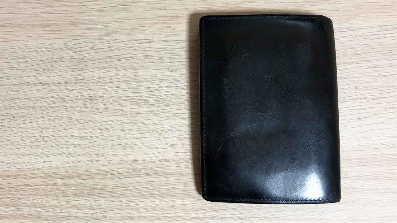 Settlerの二つ折り財布「COMPACT WALLET」縦長