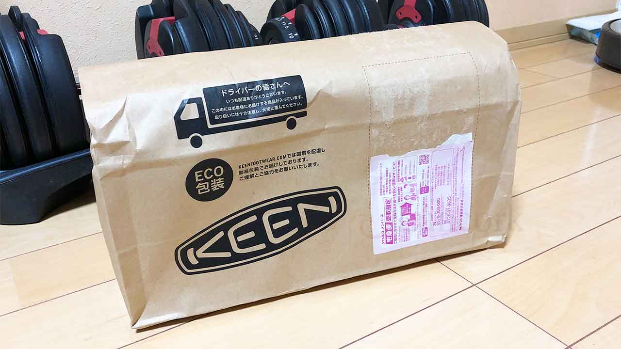 KEEN(キーン)のスニーカー「コロナド III」パッケージ