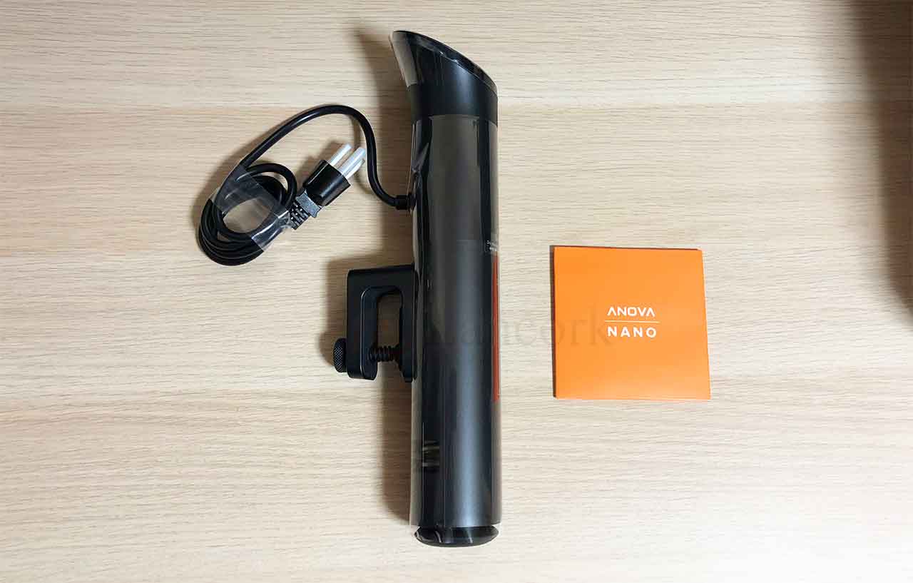 Anova Precision Cooker Nano 全体図